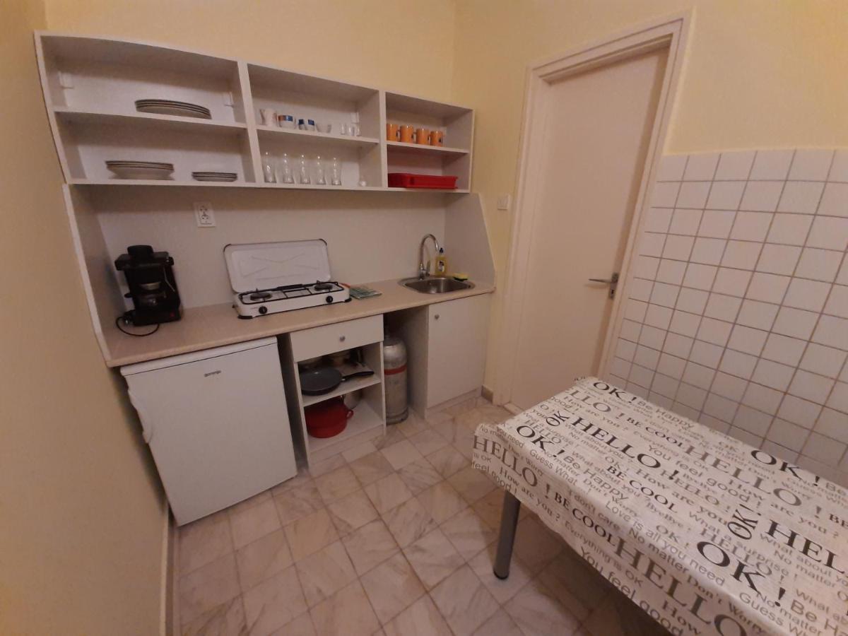 Gyopar Gyoengye Apartmanhaz Oroshaza Luaran gambar