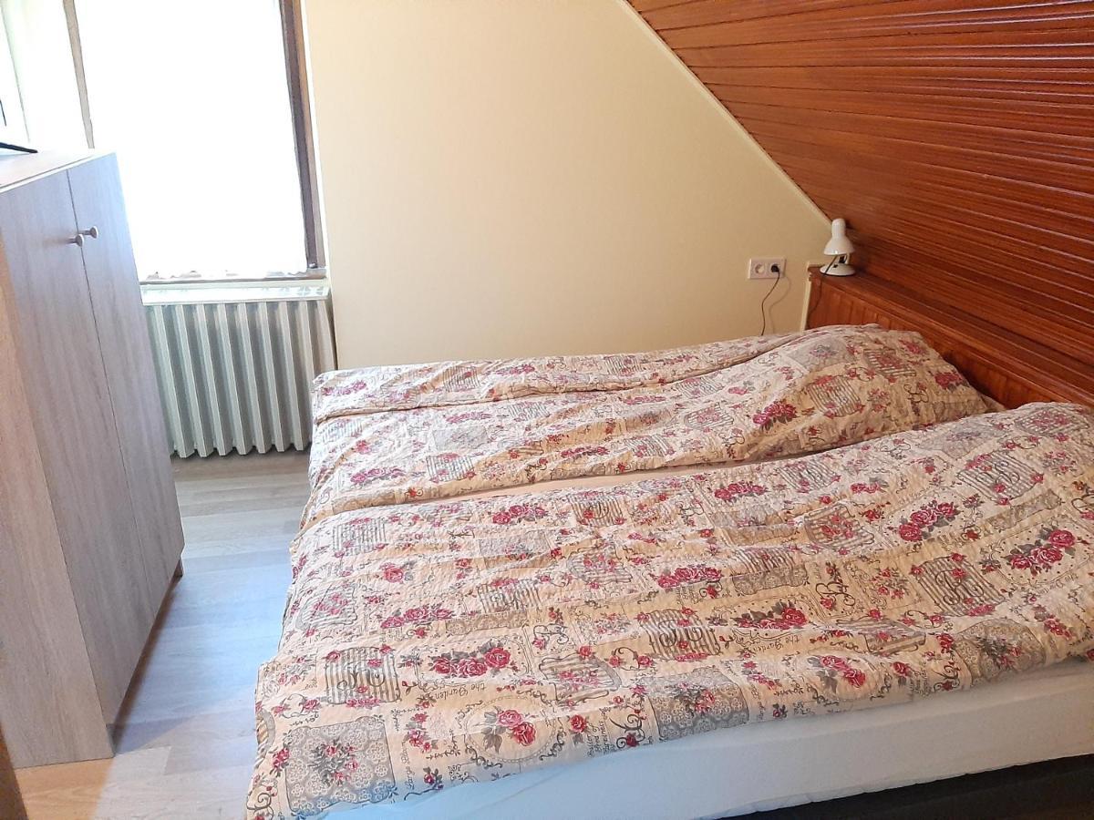 Gyopar Gyoengye Apartmanhaz Oroshaza Luaran gambar