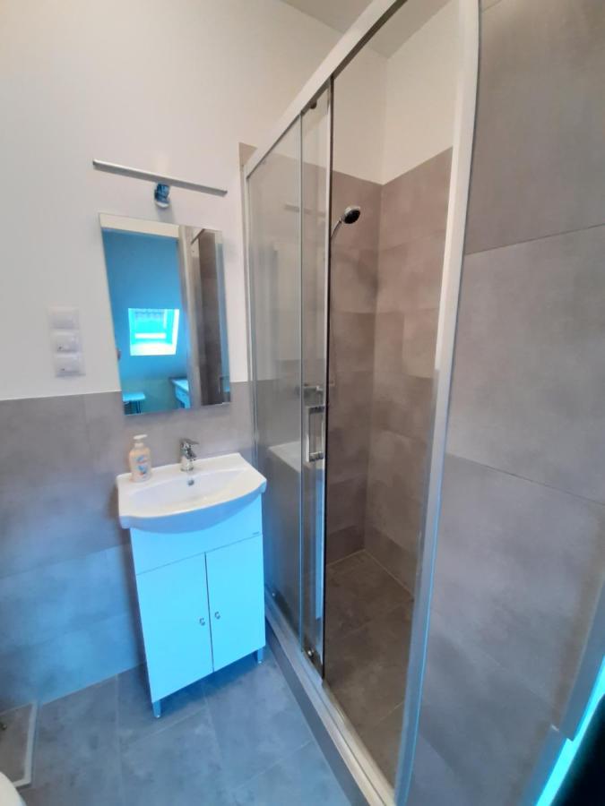 Gyopar Gyoengye Apartmanhaz Oroshaza Luaran gambar
