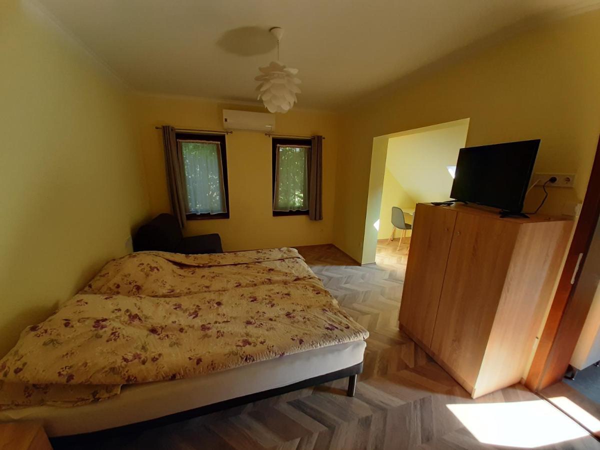 Gyopar Gyoengye Apartmanhaz Oroshaza Luaran gambar