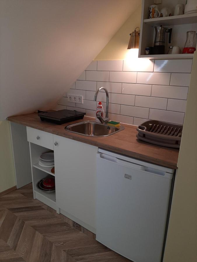 Gyopar Gyoengye Apartmanhaz Oroshaza Luaran gambar