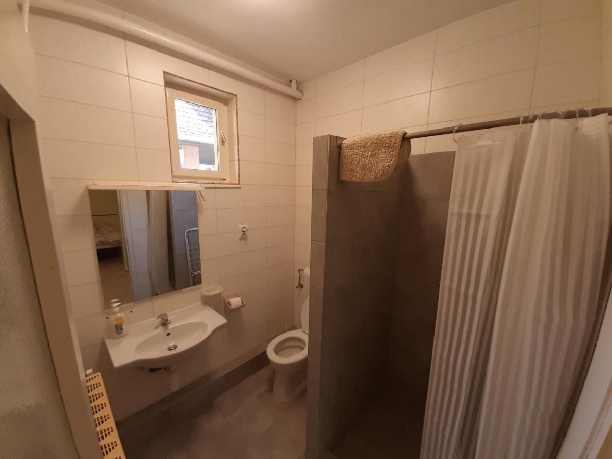 Gyopar Gyoengye Apartmanhaz Oroshaza Luaran gambar