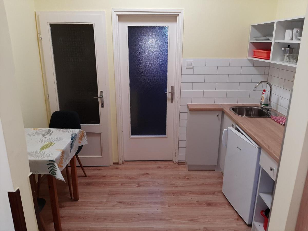 Gyopar Gyoengye Apartmanhaz Oroshaza Luaran gambar