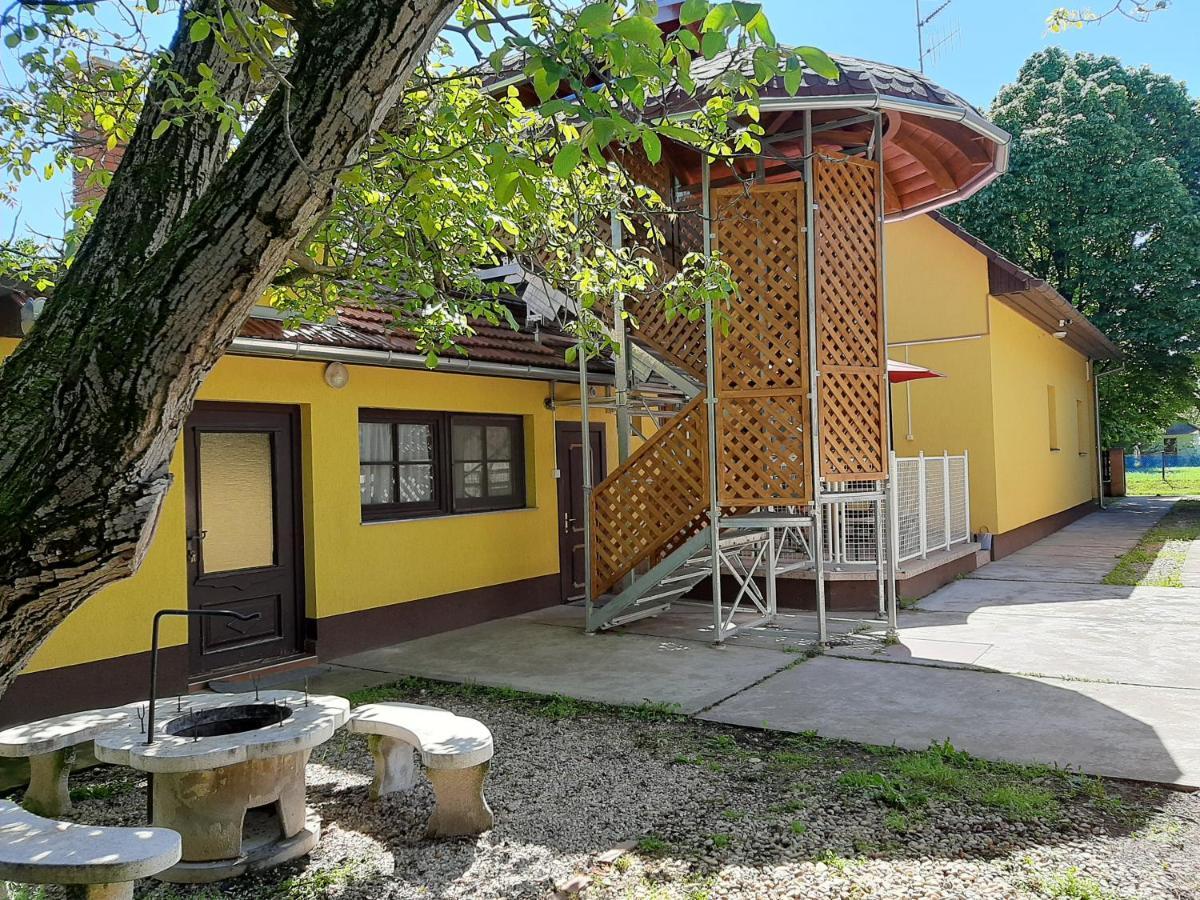 Gyopar Gyoengye Apartmanhaz Oroshaza Luaran gambar