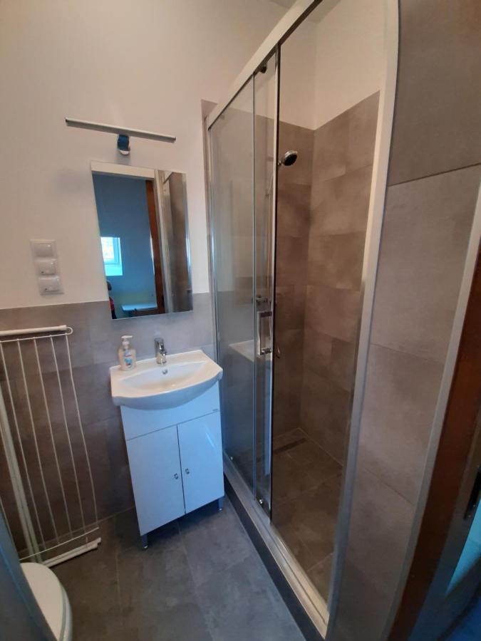Gyopar Gyoengye Apartmanhaz Oroshaza Luaran gambar