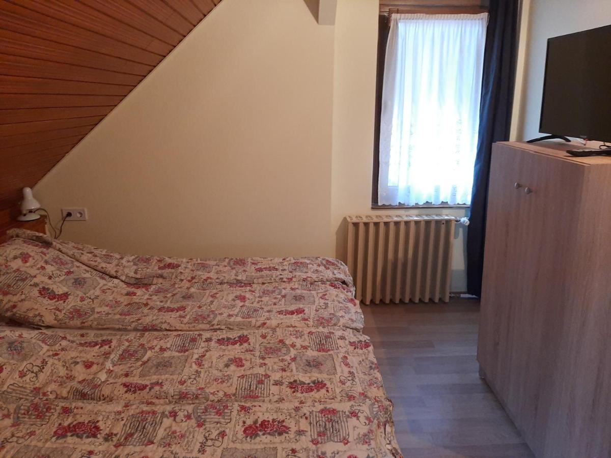 Gyopar Gyoengye Apartmanhaz Oroshaza Luaran gambar