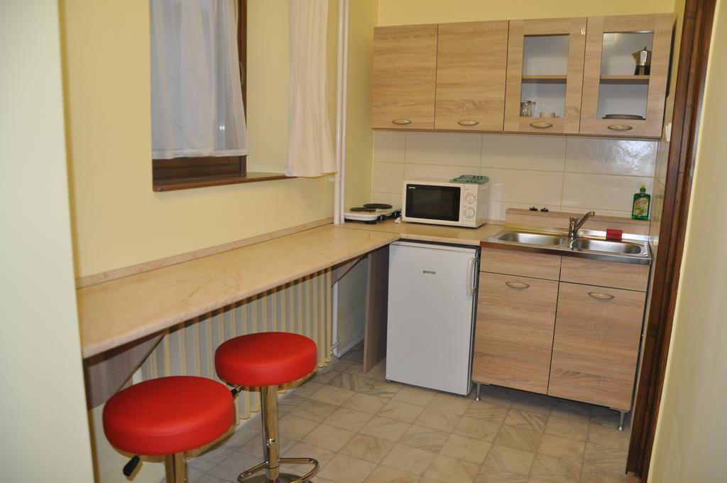 Gyopar Gyoengye Apartmanhaz Oroshaza Luaran gambar